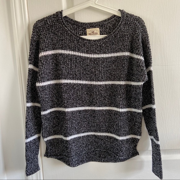 Hollister Black & White Sweater - Picture 3 of 6